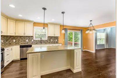 5379 Rentschler Estates Dr, Fairfield Township, OH 45011 - Photo 14