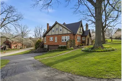6610 Hudson Parkway, Amberley, OH 45213 - Photo 2