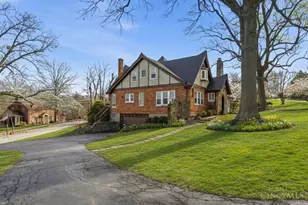 6610 Hudson Pkwy, Amberley, OH 45213 - Photo 2