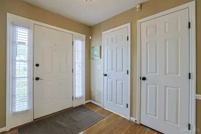 10152 Timberview Court, Cincinnati, OH 45215 - Photo 4