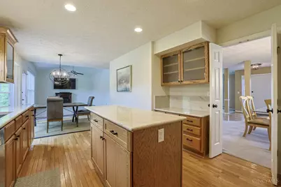 10152 Timberview Court, Cincinnati, OH 45215 - Photo 12