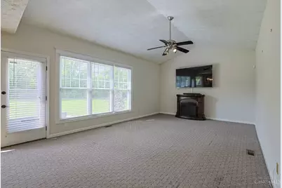 10152 Timberview Court, Cincinnati, OH 45215 - Photo 16