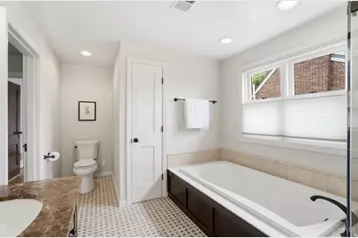 3866 Drakewood Drive, Cincinnati, OH 45209 - Photo 24