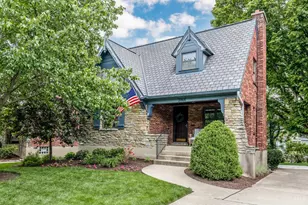 3866 Drakewood Dr, Cincinnati, OH 45209 - Photo 1