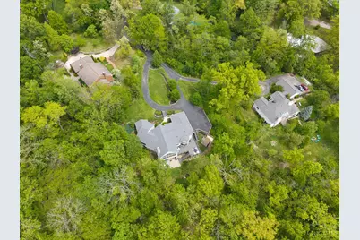 183 Congress Run Road, Wyoming, OH 45215 - Photo 2