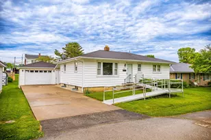 204 E 9th St, Manchester, OH 45144 - Photo 2