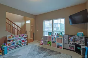 255 Delaware Dr, Hamilton Township, OH 45039 - Photo 10