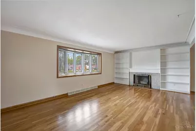 702 W Sharon Road, Forest Park, OH 45240 - Photo 6