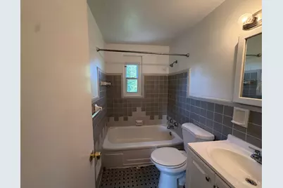5843 Monfort Hills Avenue #2, Cincinnati, OH 45239 - Photo 4