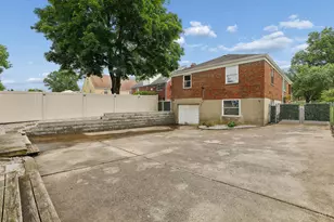 2692 Breezy Way, Colerain Township, OH 45239 - Photo 20
