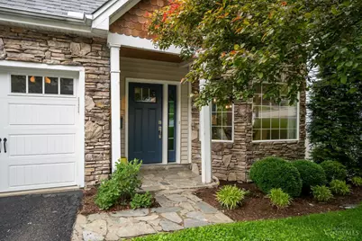 557 Hoge Street, Cincinnati, OH 45226 - Photo 2