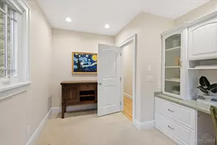 6 Forest Hill Dr, Cincinnati, OH 45208 - Photo 16
