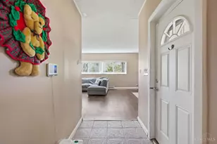 2400 Homestead Pl, Cincinnati, OH 45211 - Photo 4