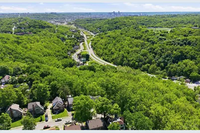 2400 Homestead Place, Cincinnati, OH 45211 - Photo 36