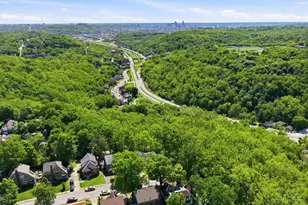 2400 Homestead Pl, Cincinnati, OH 45211 - Photo 36