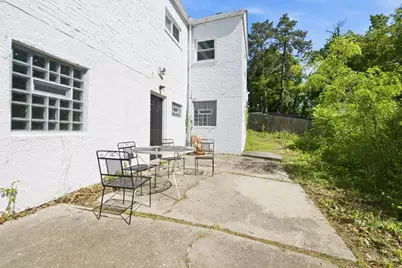 2400 Homestead Place, Cincinnati, OH 45211 - Photo 32