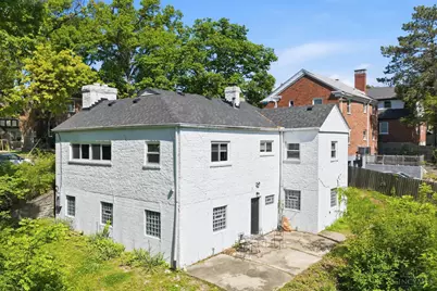 2400 Homestead Place, Cincinnati, OH 45211 - Photo 2