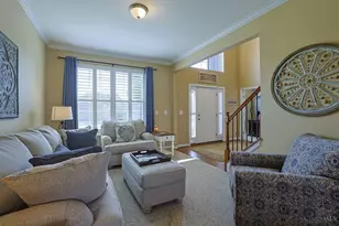 6463 Tree View Dr, Liberty Township, OH 45044 - Photo 8