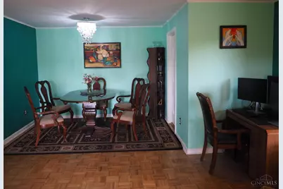 880 Rue De La Paix #A5, Cincinnati, OH 45220 - Photo 10