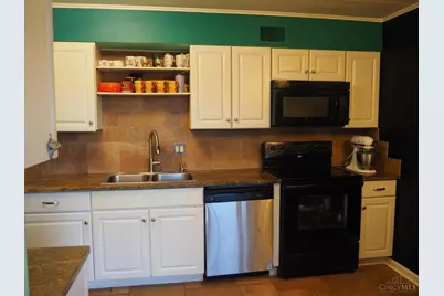 880 Rue De La Paix #A5, Cincinnati, OH 45220 - Photo 14
