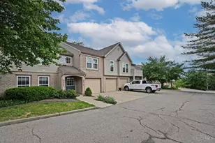 8418 Ridge Pointe Ct, Cincinnati, OH 45237 - Photo 1
