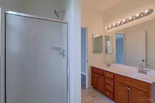 2031 E Seymour Ave, Cincinnati, OH 45237 - Photo 22