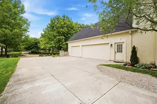 8623 Old Stone Ct, Montgomery, OH 45249 - Photo 8