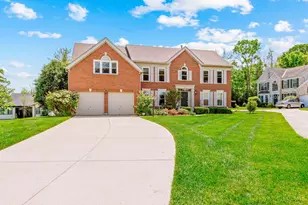 9829 Orchard Club Dr, Montgomery, OH 45242 - Photo 2