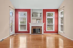 9829 Orchard Club Dr, Montgomery, OH 45242 - Photo 8