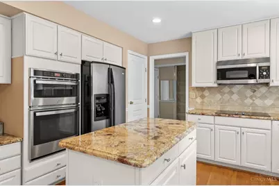 9829 Orchard Club Drive, Cincinnati, OH 45242 - Photo 22