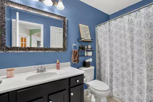 7765 Skyview Cir, Green Township, OH 45248 - Photo 6