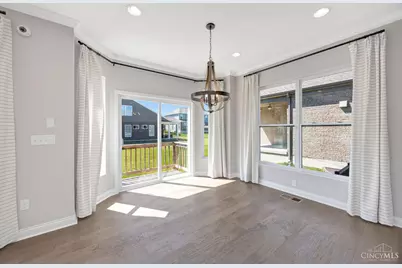 10010 Washington Glen Drive, Washington Twp, OH 45458 - Photo 12