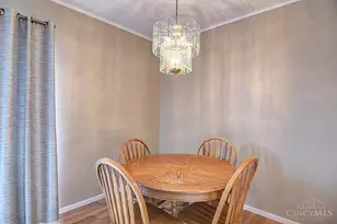 1122 Eagle Feather Cir, West Carrollton, OH 45449 - Photo 6