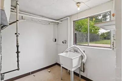 5646 Lawrence Road, Cincinnati, OH 45248 - Photo 32