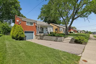 5646 Lawrence Rd, Green Township, OH 45248 - Photo 2