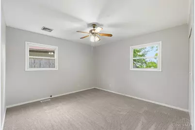8490 Smallwood Lane, Sycamore Township, OH 45236 - Photo 16