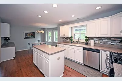 7705 Falling Waters Court, West Chester, OH 45069 - Photo 16