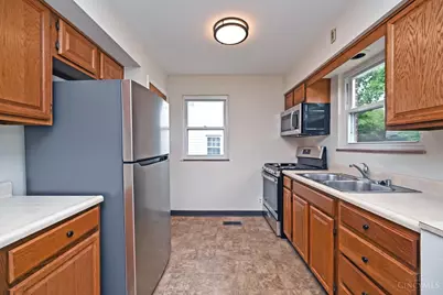 178 E Crest Drive, Reading, OH 45215 - Photo 12