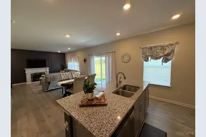 1707 Parkfield Way, Goshen, OH 45122 - Photo 4