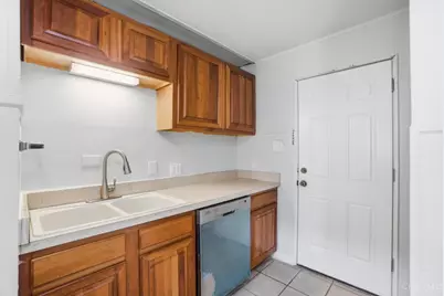 8741 Neptune Drive, Cincinnati, OH 45231 - Photo 10