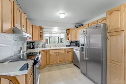 4138 Homelawn Avenue, Cheviot, OH 45211 - Photo 12