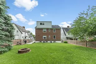 4138 Homelawn Ave, Cheviot, OH 45211 - Photo 6
