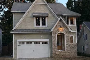 658 Rushton Rd, Cincinnati, OH 45226 - Photo 2