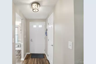 10857 Lakehurst Court, Cincinnati, OH 45242 - Photo 6