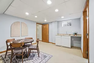 7750 Crystal Lake Ln, Hamilton Township, OH 45039 - Photo 30