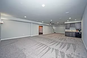 7054 Harbour Town Dr, West Chester, OH 45069 - Photo 44