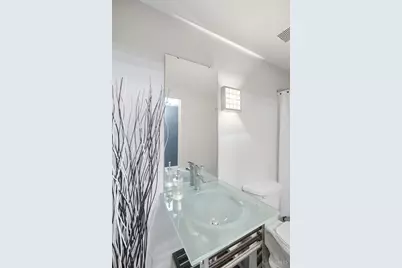 353 W Fourth Street #305, Cincinnati, OH 45202 - Photo 32