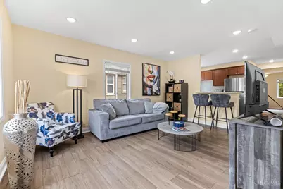 2137 Highland Avenue, Cincinnati, OH 45219 - Photo 22