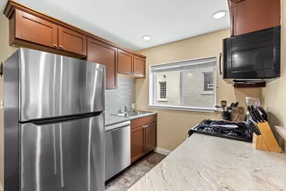 2137 Highland Avenue, Cincinnati, OH 45219 - Photo 12