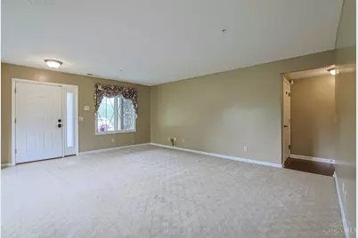 206 Edinburgh Lane, Springdale, OH 45246 - Photo 6